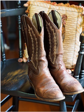 How to style and shop for cowboy boots, according to experts